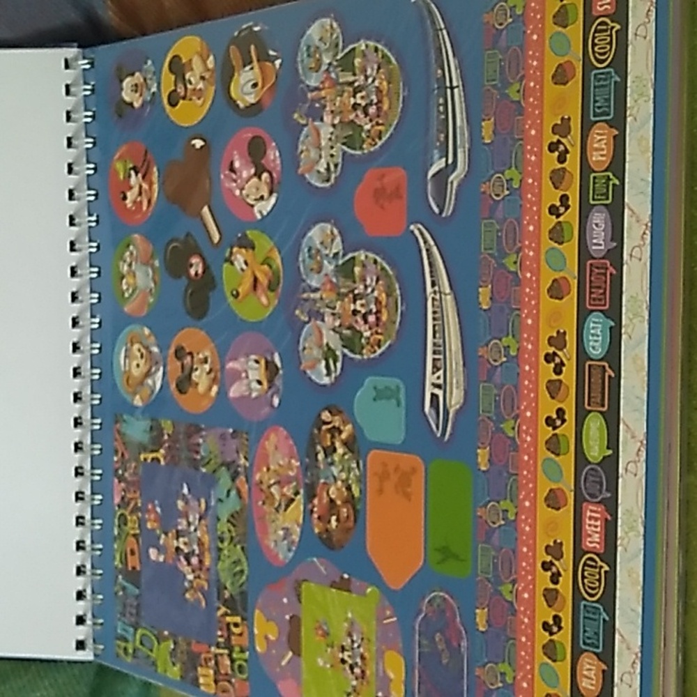 Disney Parks Deluxe Scrapbook Kit- Disney Parks Exclusive 60 Sheets - Picture 2 of 16
